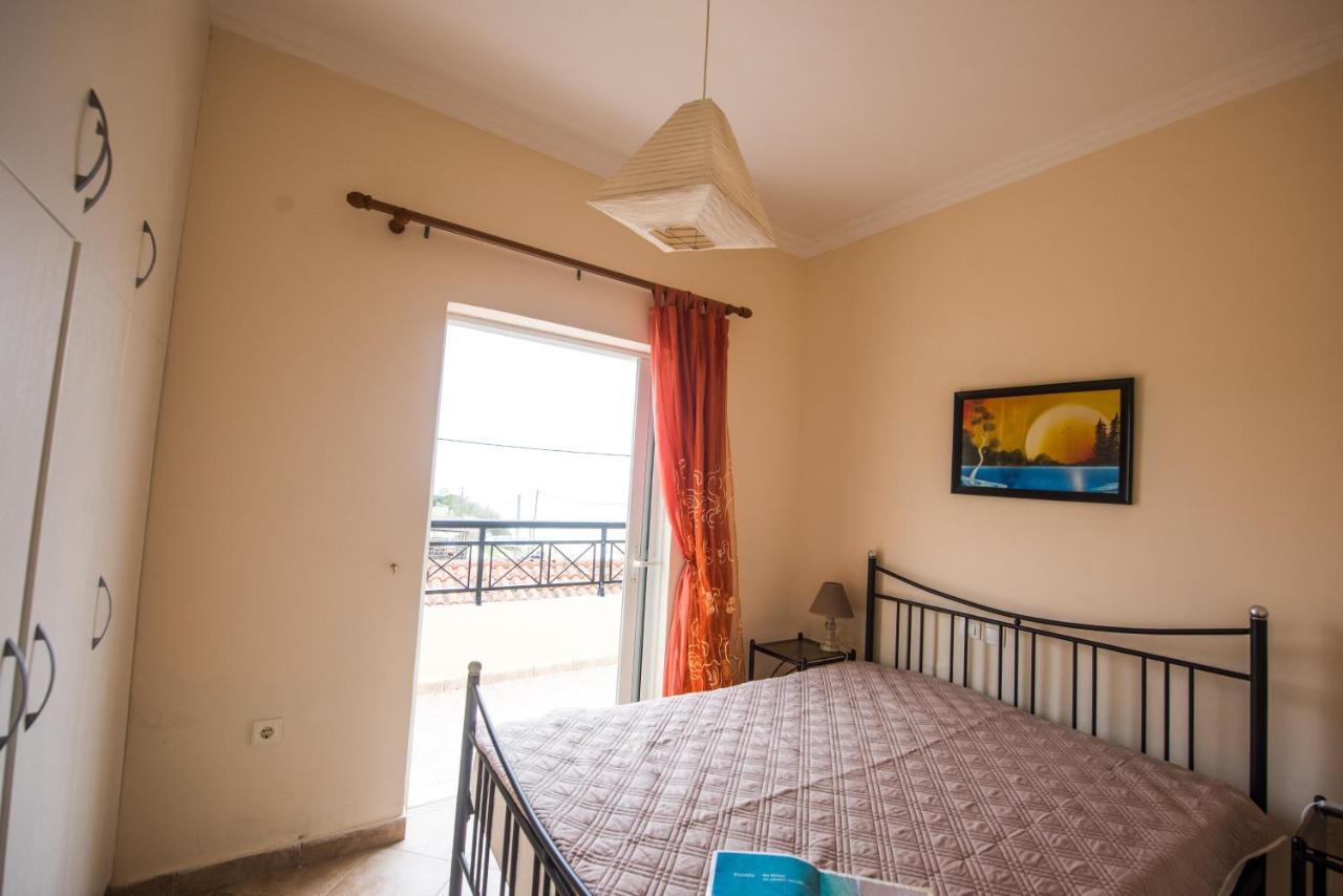Pantelis Apartments Агиос-Георгиос Экстерьер фото