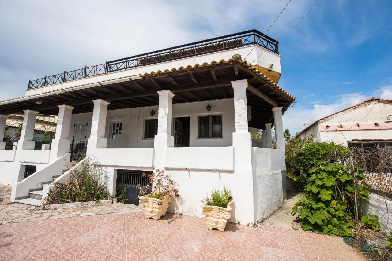 Pantelis Apartments Агиос-Георгиос Экстерьер фото