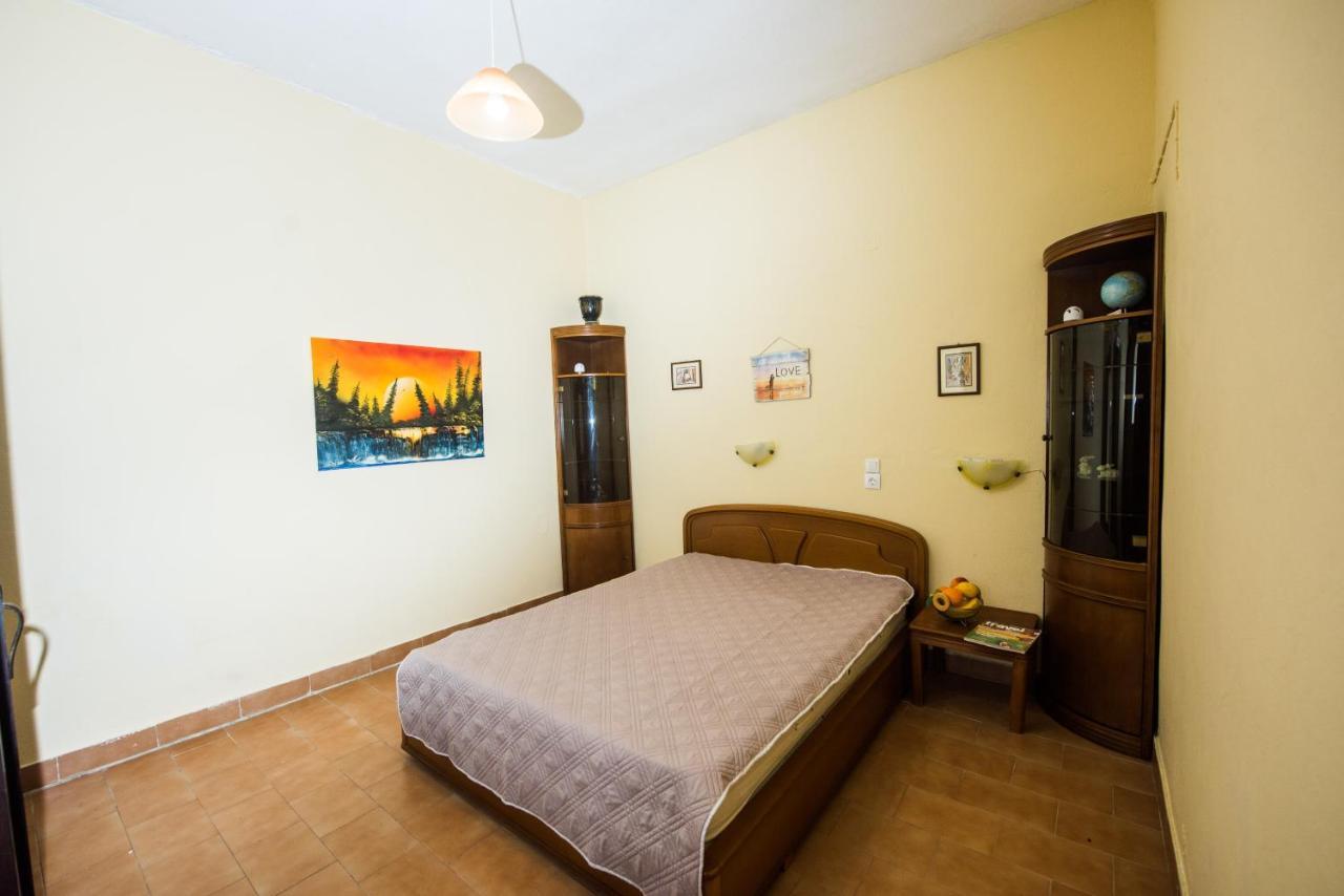 Pantelis Apartments Агиос-Георгиос Экстерьер фото