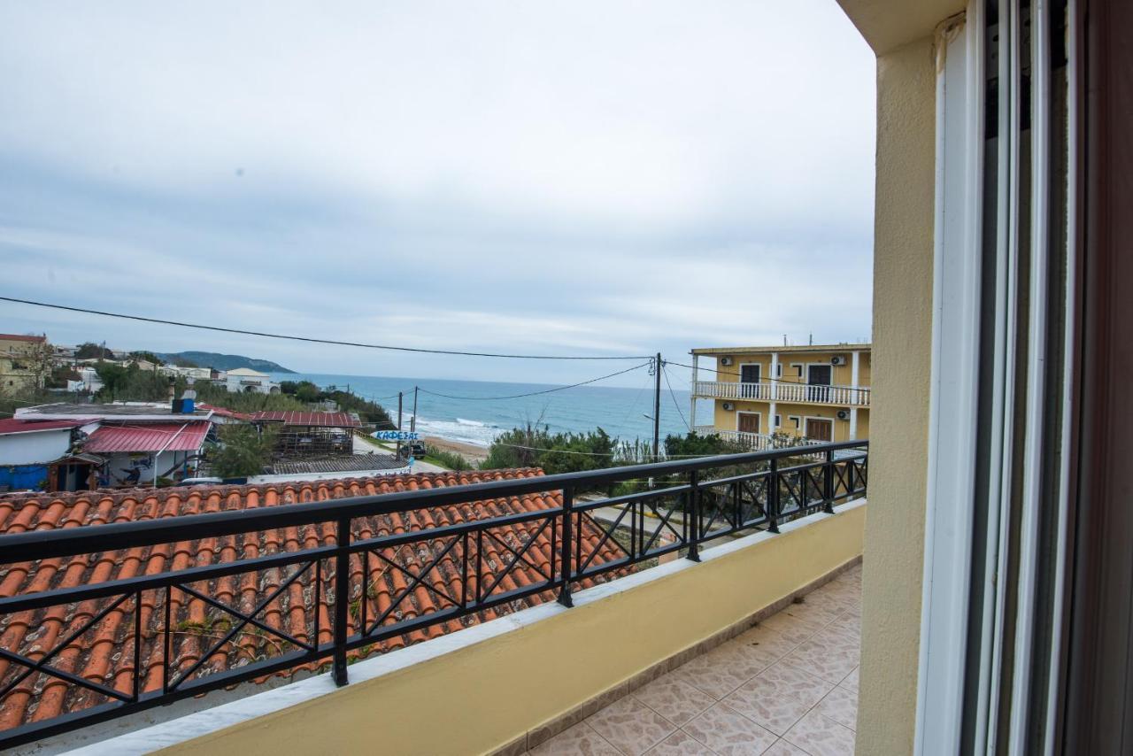 Pantelis Apartments Агиос-Георгиос Экстерьер фото