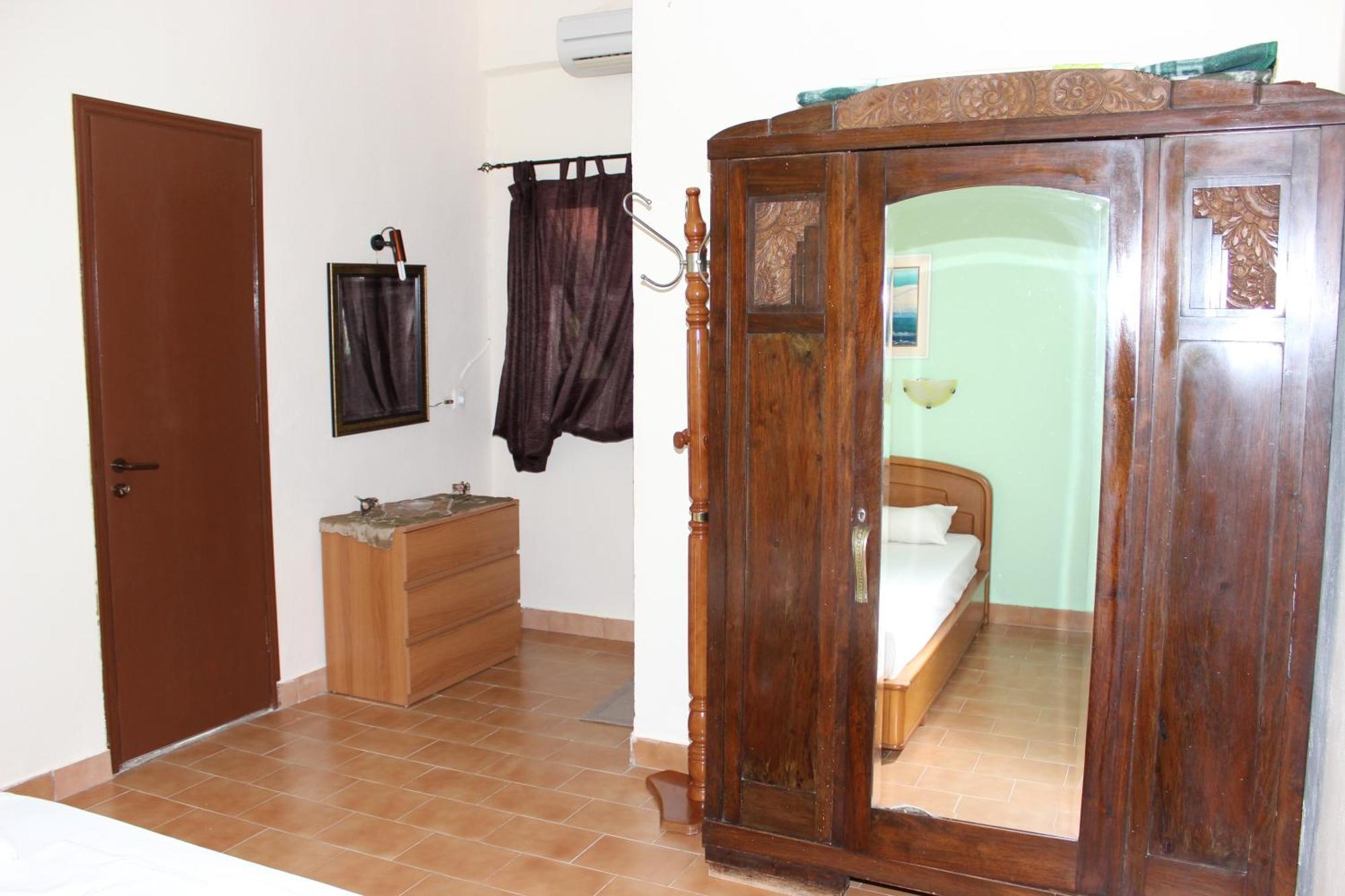 Pantelis Apartments Агиос-Георгиос Экстерьер фото