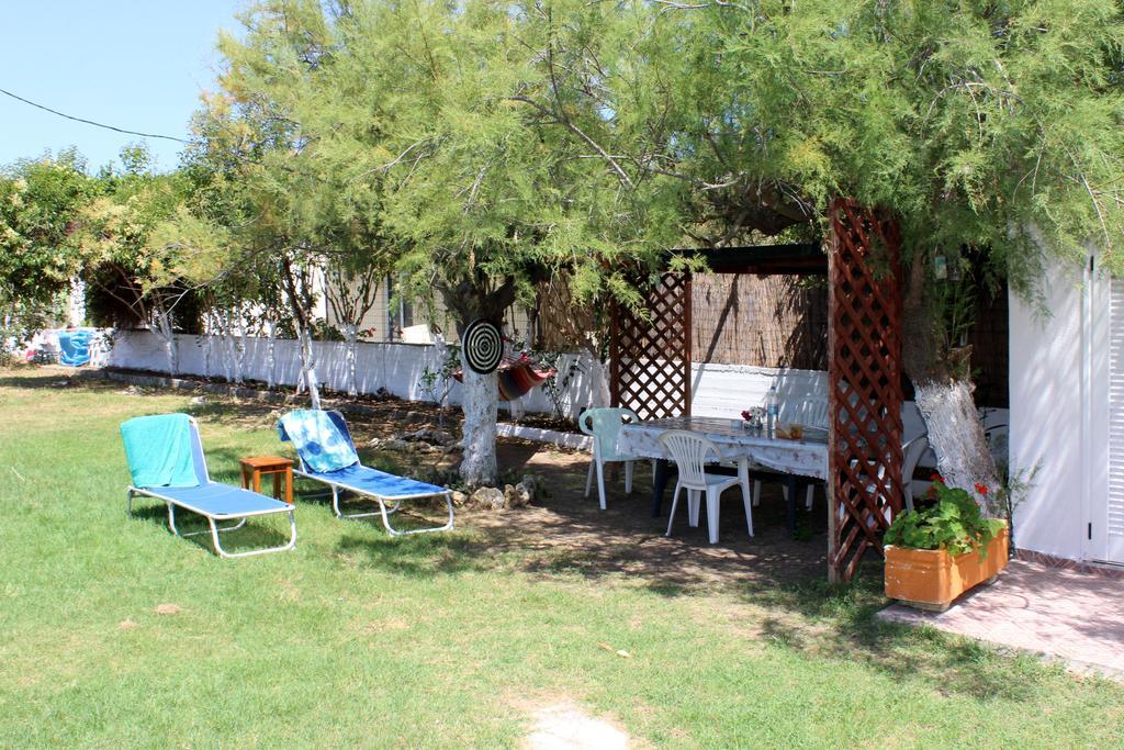 Pantelis Apartments Агиос-Георгиос Экстерьер фото